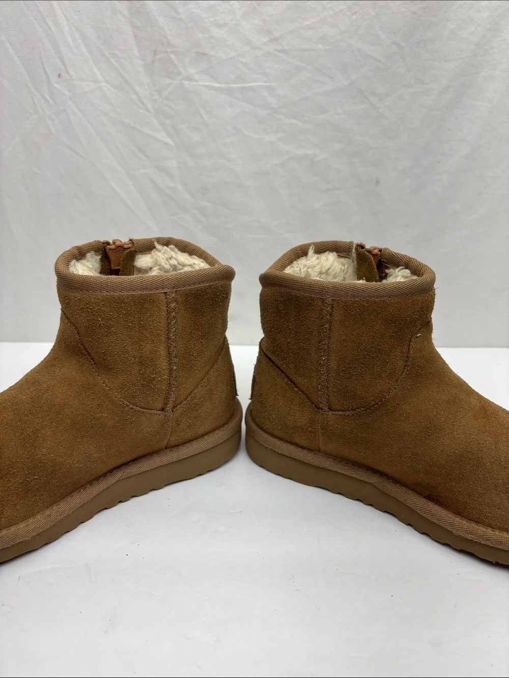 UGG Kids Brown Suede Shearling Lined Ankle Boots, SZ 13 little girl, box 79